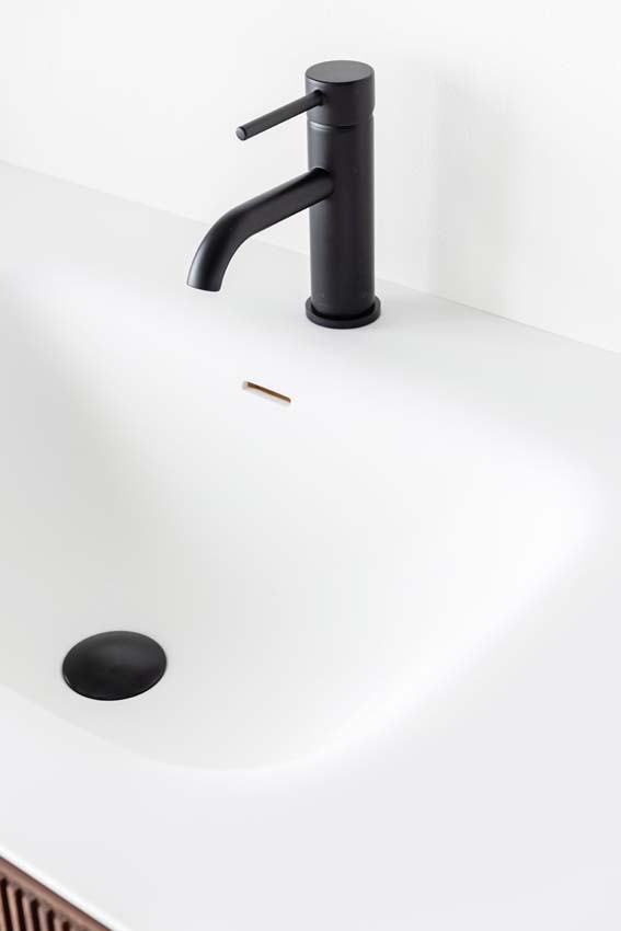 Meuble de salle de bains Falk noyer suspendu avec lavabo simple blanc mat 120cm