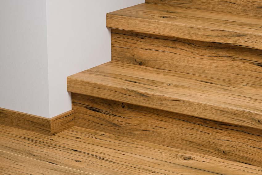 Couvre-marche Quick-Step chêne naturel fissuré 134,1x14,3x5,9cm