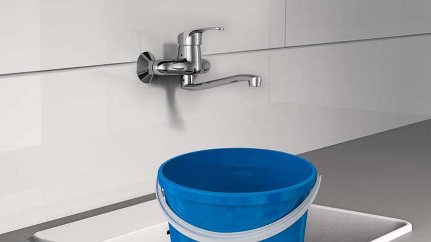 Robinet de cuisine Olaf chrome montage mural