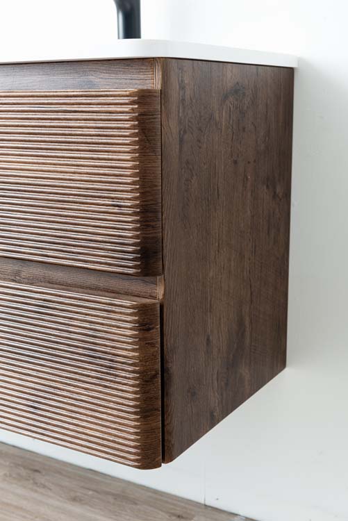 Badkamermeubel Jelte notelaar hangend met dubbele mineraal marmer wastafel glanzend wit 120cm