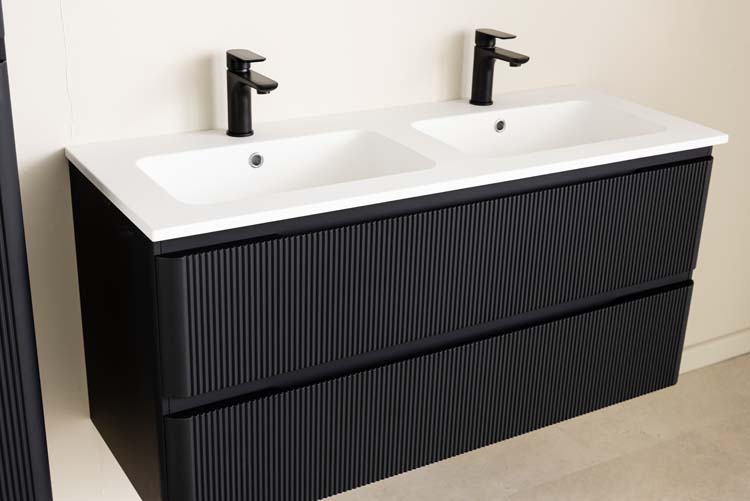 Badkamermeubel Julia mat zwart hangend met dubbele wastafel mat wit 120cm