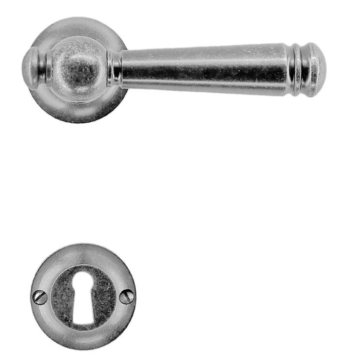 Poignée de porte pro calabria vieil argent rosace barbe
