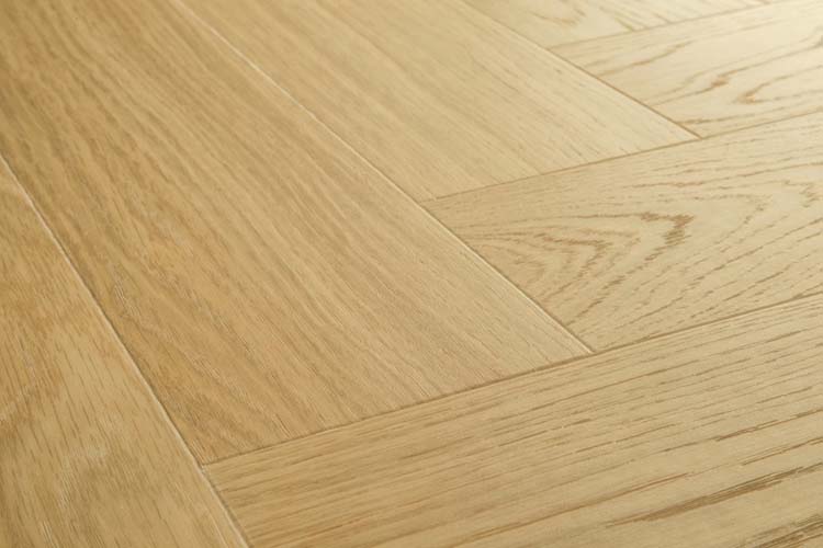 Vinyl vloer Quick-Step Ciro 6mm visgraat pure honing eik natuur 63x12,6cm met ondervloer