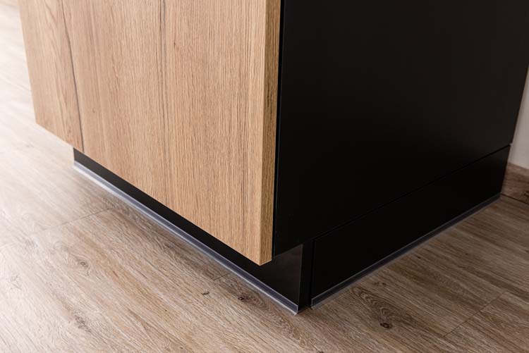 Armoire de cuisine Plenti armoire colonne avec étagères noir/aspect bois 60x208cm