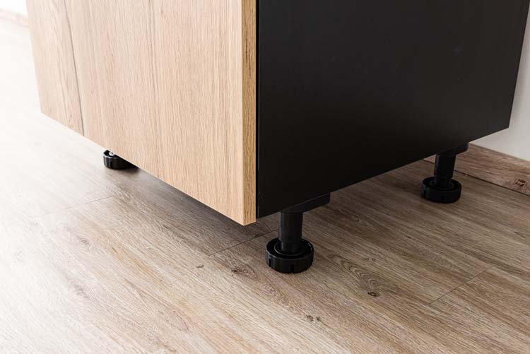 Armoire de cuisine Plenti armoire colonne avec étagères noir/aspect bois 60x208cm