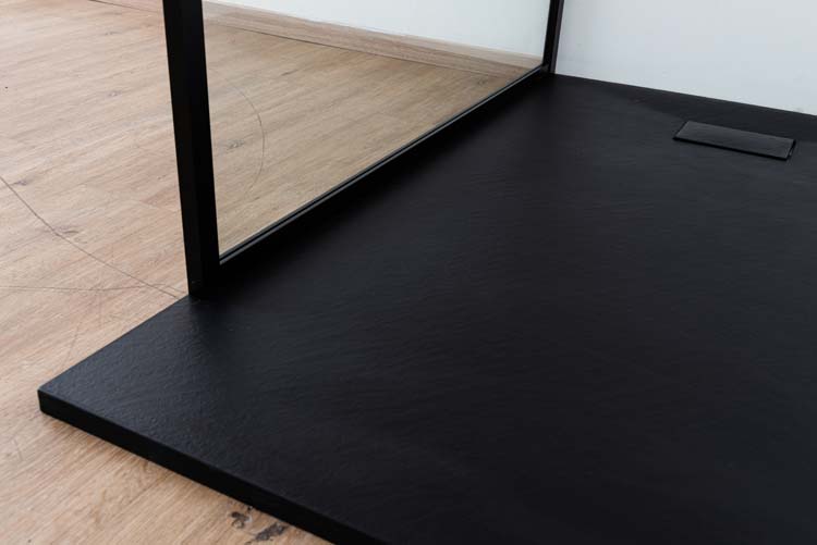 Paroi de douche Ugo profile noire 120x200cm avec barre