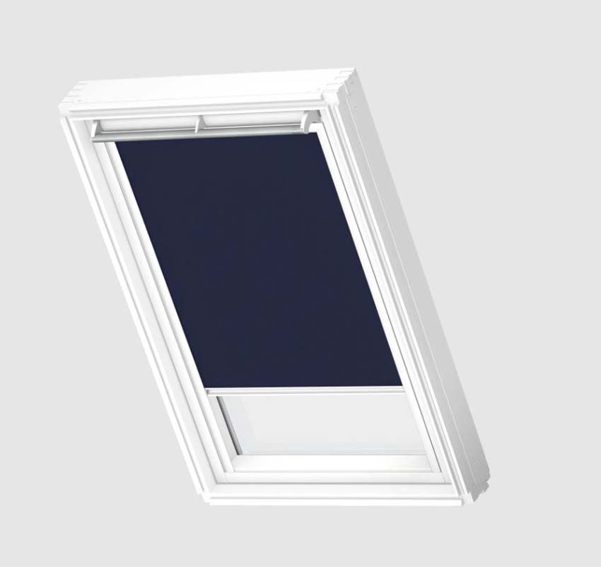 Store enrouleur Velux occultant à commande manuelle bleu foncé MK06 1100SWL