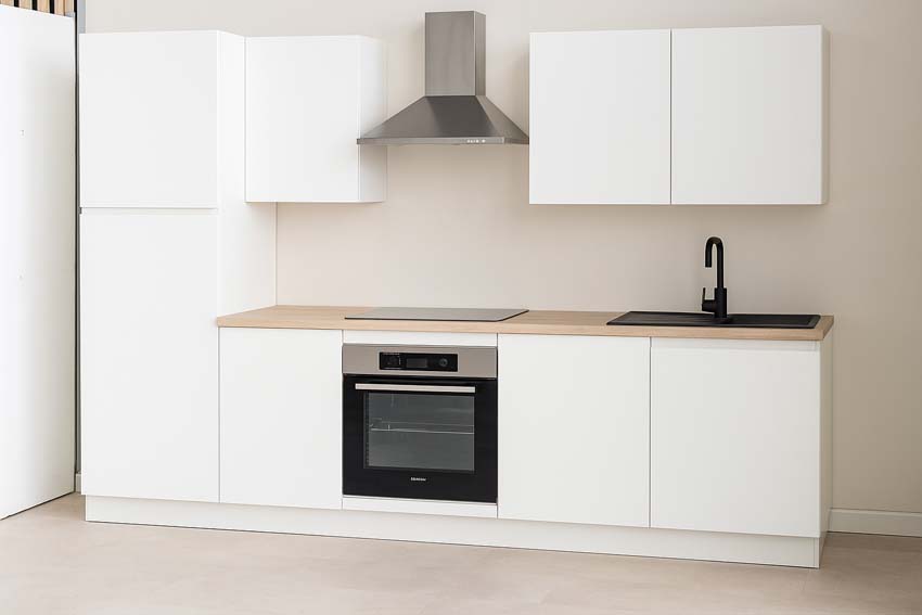 Cuisine Plenti 270 cm - four en bas - sans appareils - blanc/look de chêne