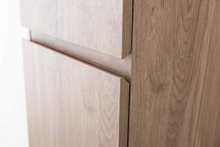 Armoire colonne Bianca/Bella chêne suspendue 180x40x35cm