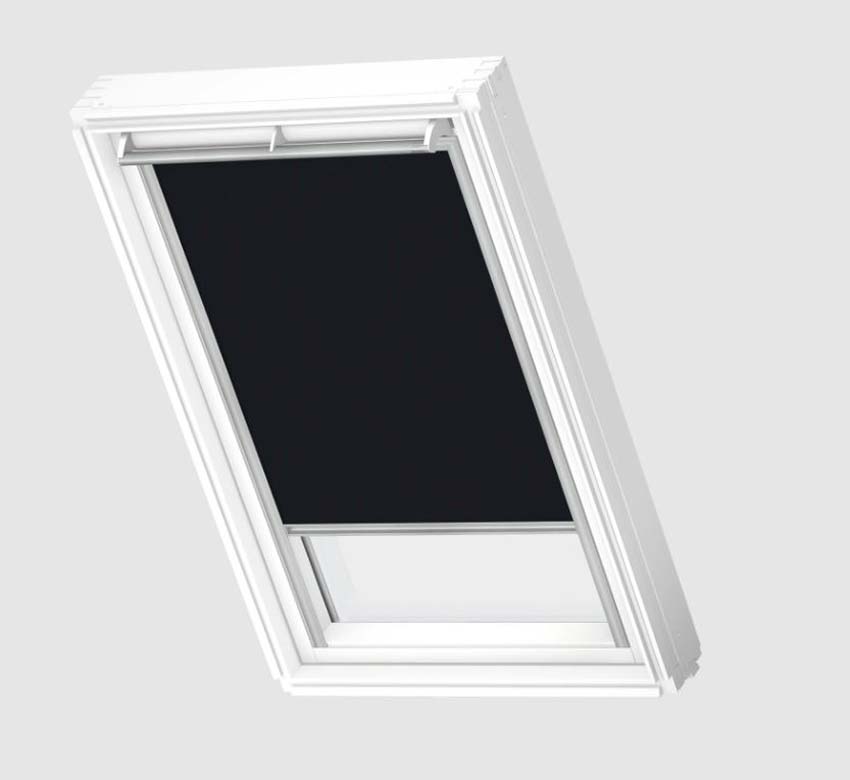 Store enrouleur Velux occultant à commande manuelle noir UK04 3009S