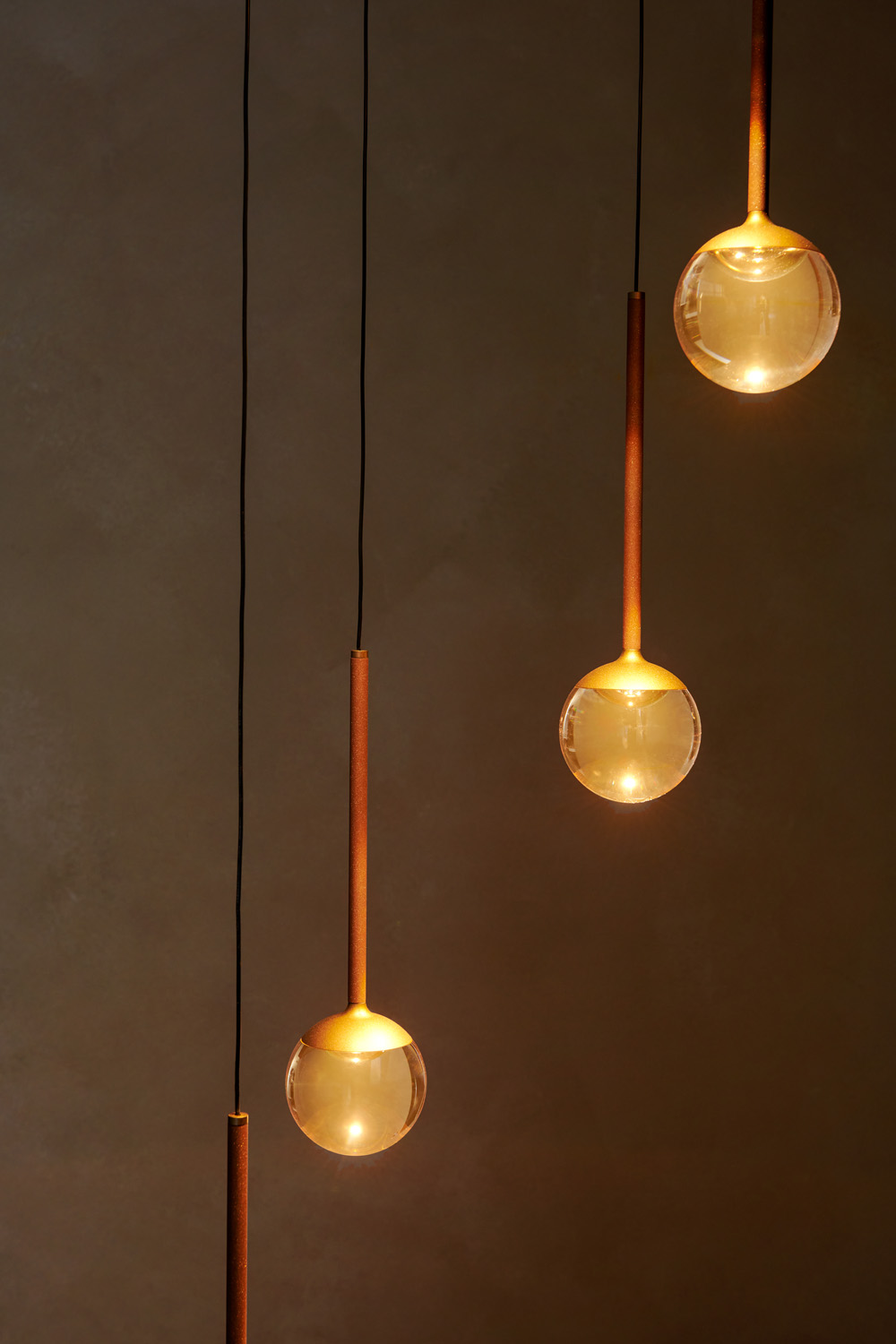 Lucide Premium Calina - Suspension - Ø41,9cm - LED Dim. - CCT - 5X8,2W 2200K/3300K - Avec module LED remplaçable - Ambre