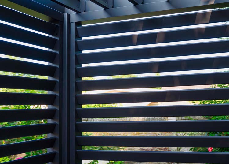 Panneau d'ambiance lamelles pour pergola anthracite 0,93x2,38m manuel