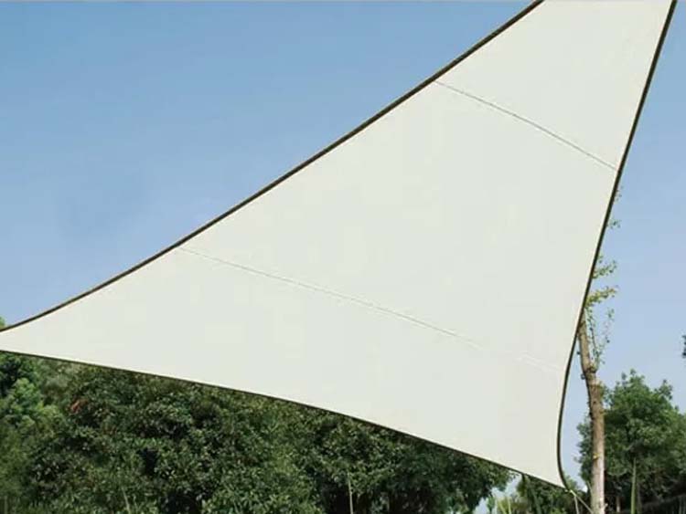 Toile d'ombrage triangulaire crème 500x500x500cm résistante aux UV et hydrofuge