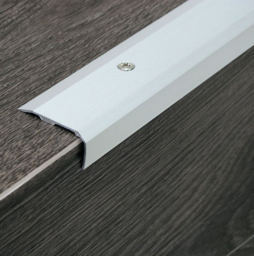 Nez d'escalier aluminium résistant à l'eau naturelle 170x3,6x1,8cm