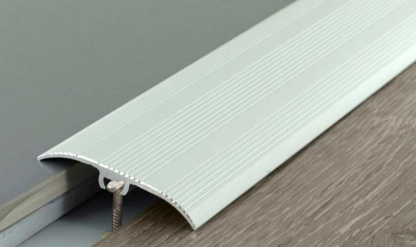 Seuil de porte Harmony strié aluminium naturel 41x930mm