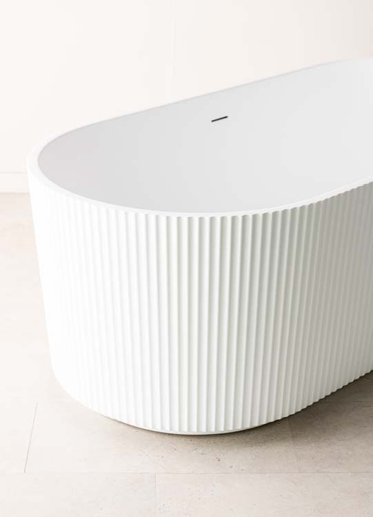 Baignoire îlot Chase blanc mat nervuré 170x80cm