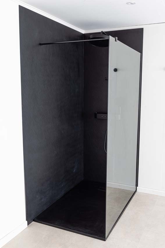 Panneau de douche Milo Slate SMC noir mat 152,4x243,8cm