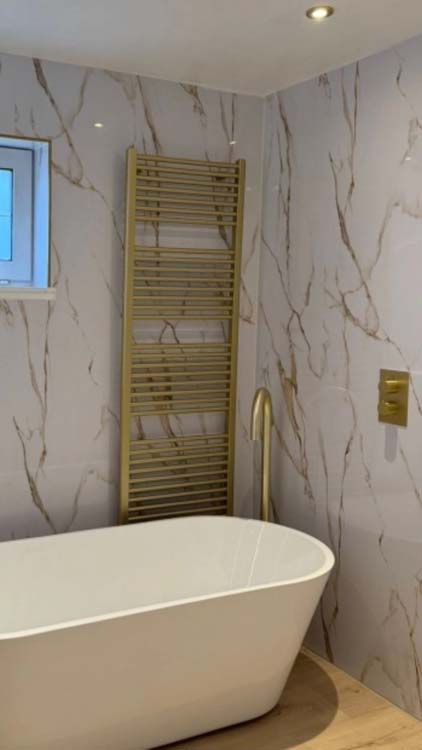 Panneau mural Dumawall XL Sintra gloss marbre blanc 90x260cm Panneau mural Dumawall XL Sintra gloss marbre blanc 90x260cm