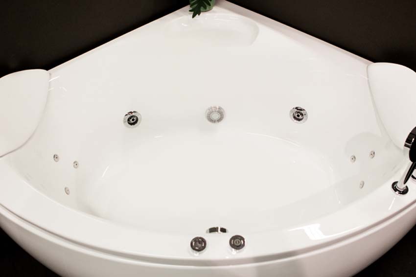 Hoekbad Oliver mat wit met whirlpool 150x150cm