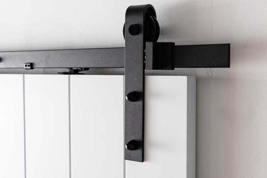 Porte coulissante simple à peindre complète Titus 93x211,5cm + rail robuste noir