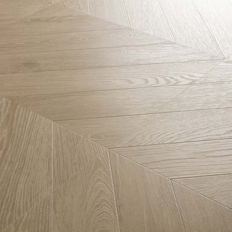Sol stratifié Quick-step Impressive patterns 8mm - Chevron chêne taupe