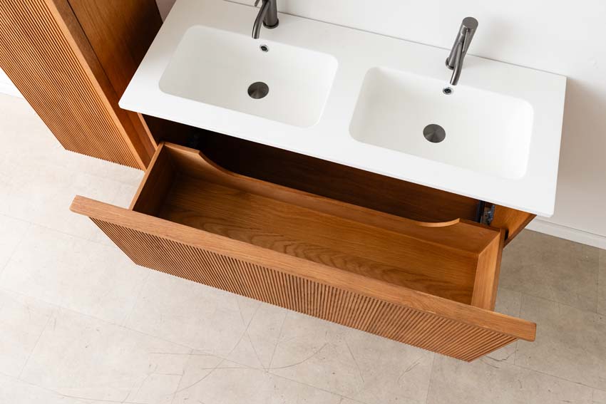 Badkamermeubel Fae eik hangend met dubbele wastafel mat wit 120cm