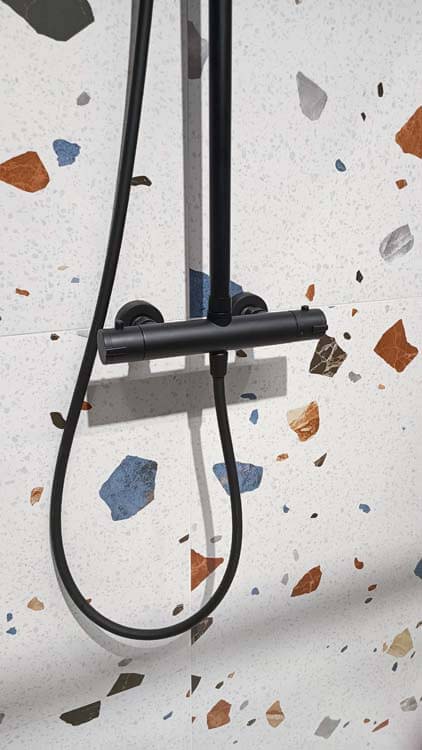 Colonne de douche Stallion thermostatique noir