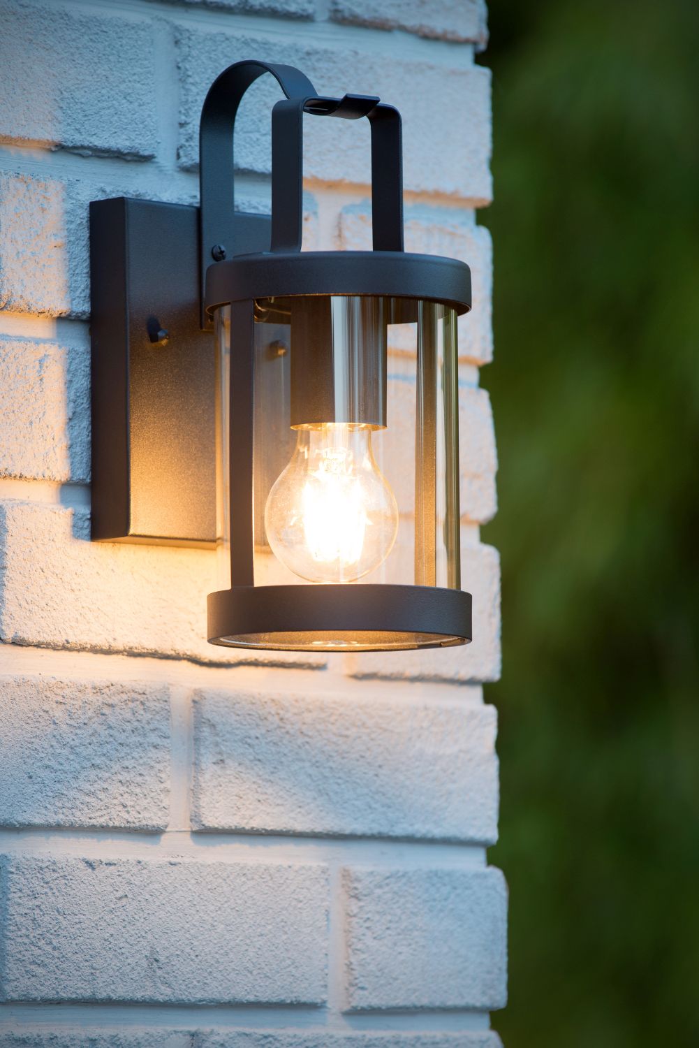 LINDELO Wandlicht IP23 E27 H28cm Zwart