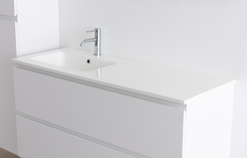 Meuble de salle de bain Bianca blanc mat suspendu avec lavabo simple blanc brillant 120,5cm