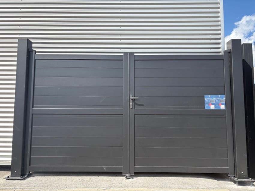 Portail battant Orlando en aluminium double fermé noir mat 350x180cm