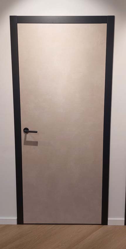 Porte intérieure complète Mira beige 201,5x78cm aggloméré tubulaire réversible + châssis noir 16,5cm