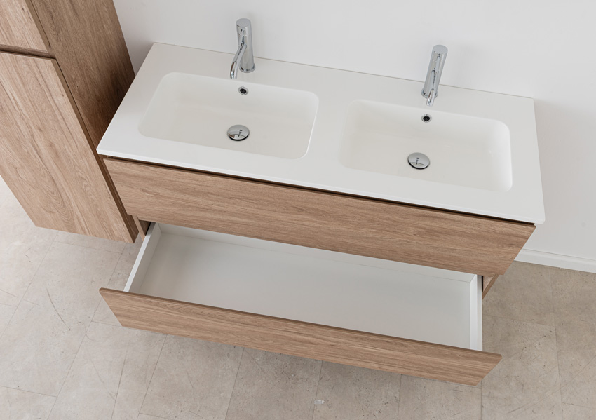 Meuble de salle de bain Bianca aspect chêne suspendu avec double lavabo blanc brillant 120,5cm