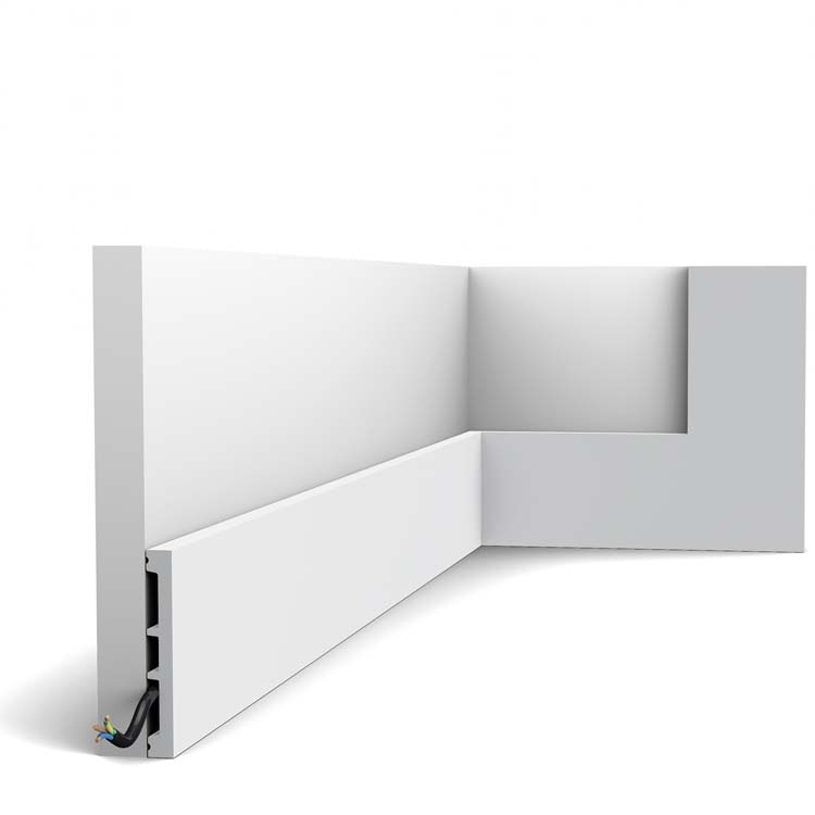 Orac plinthe RAL9003 sx163 200x1.3x10.2