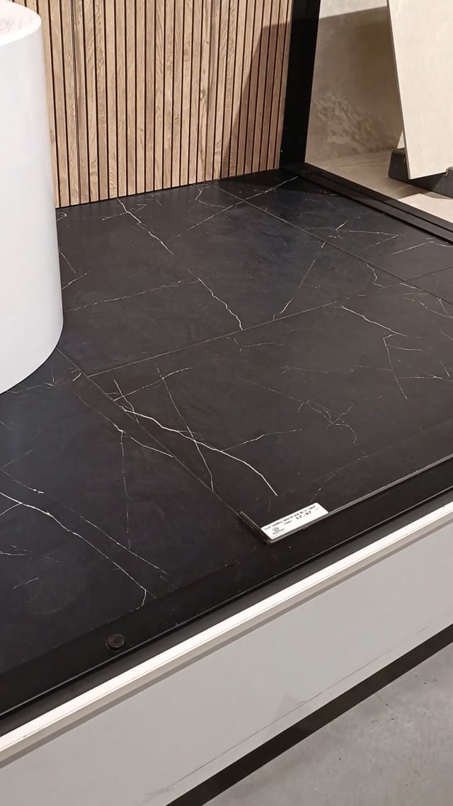 Carrelage Casanova Marquina nero mat rt 80 x 80 cm