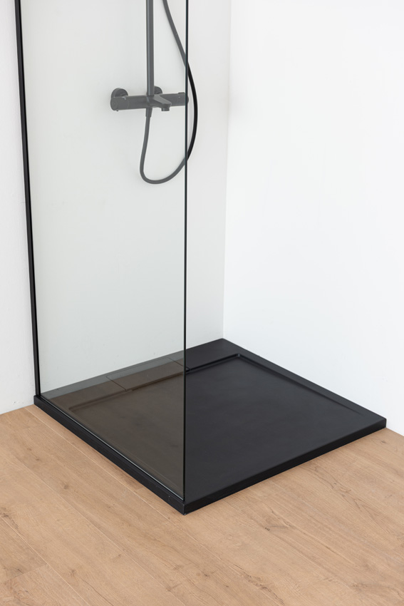 Receveur de douche Akon polybeton noir mat 90x90cm
