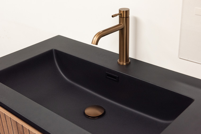 Meuble de salle de bains Toledo chêne avec lavabo simple noir mat 80cm