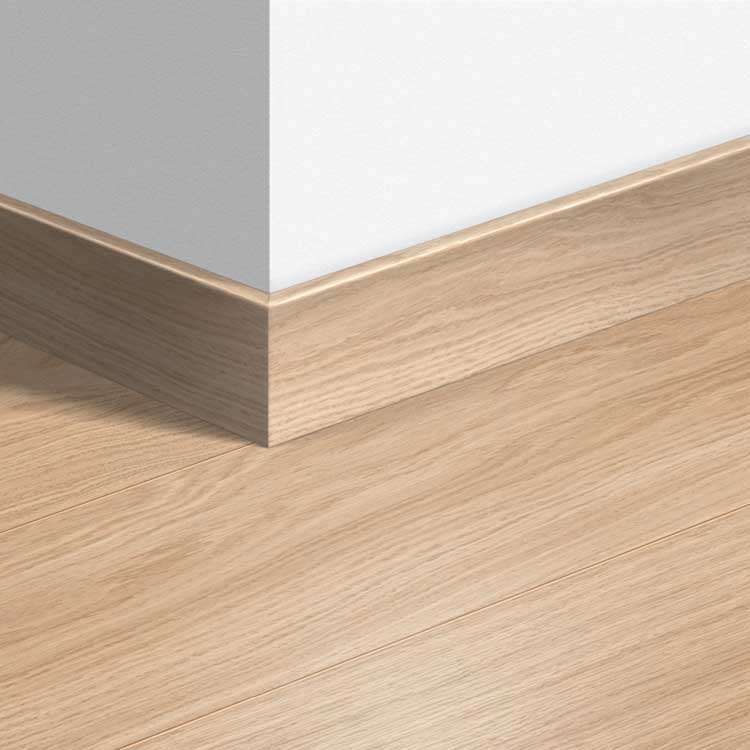 Parketplint Quick-Step 14 x 77 x 2400 mm Eik wit geolied