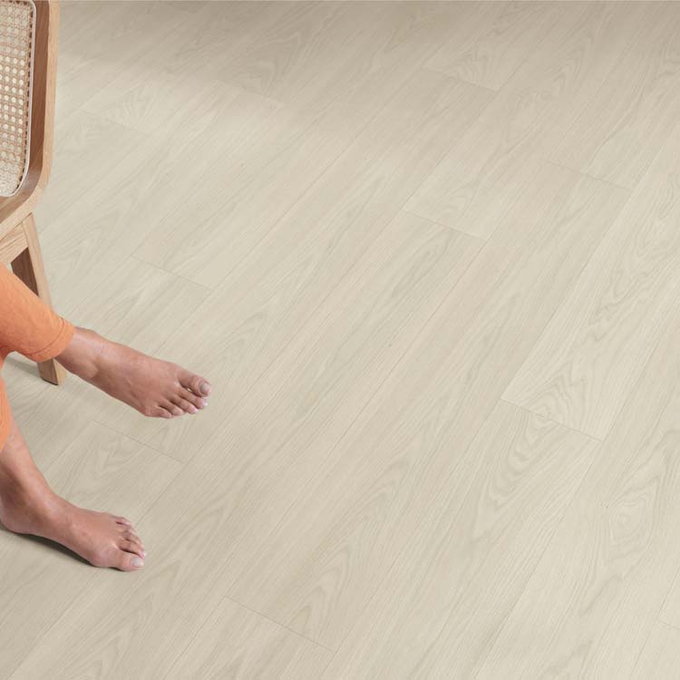 Laminaat Quick-Step Classic 8mm mistige grijze eik 120x19cm