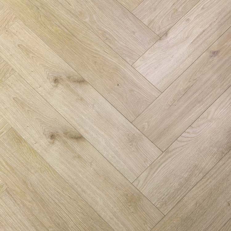 Stratifié 8mm chêne chambord 64,3x13,1cm