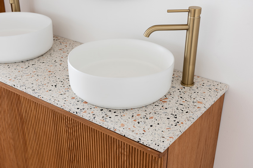Meuble de salle de bains Fae chêne suspendu avec double plan de travail terrazzo 120cm