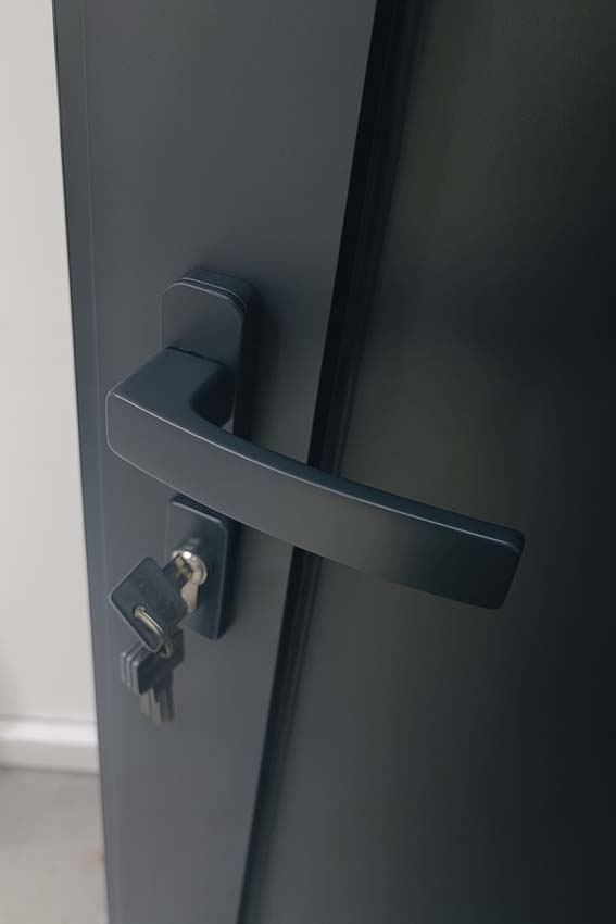 Porte extérieure Tavira semi-vitrée aluminium verre clair anthracite sur mesure poussant droite