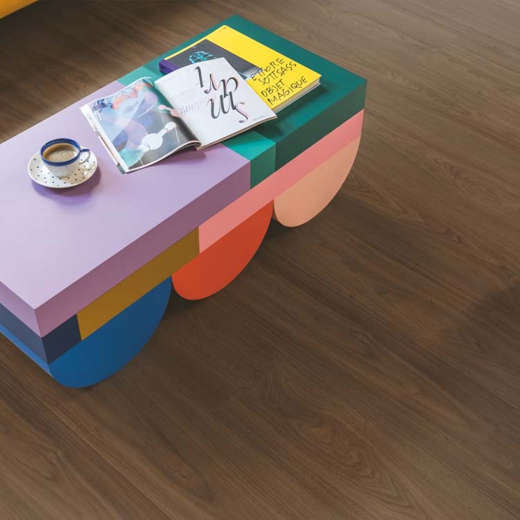 Laminaat Quick-Step Capture 9mm - Notelaar chic GEZIEN in HUIS GEMAAKT Laminaat Quick-Step Capture 9mm - Notelaar chic GEZIEN in HUIS GEMAAKT