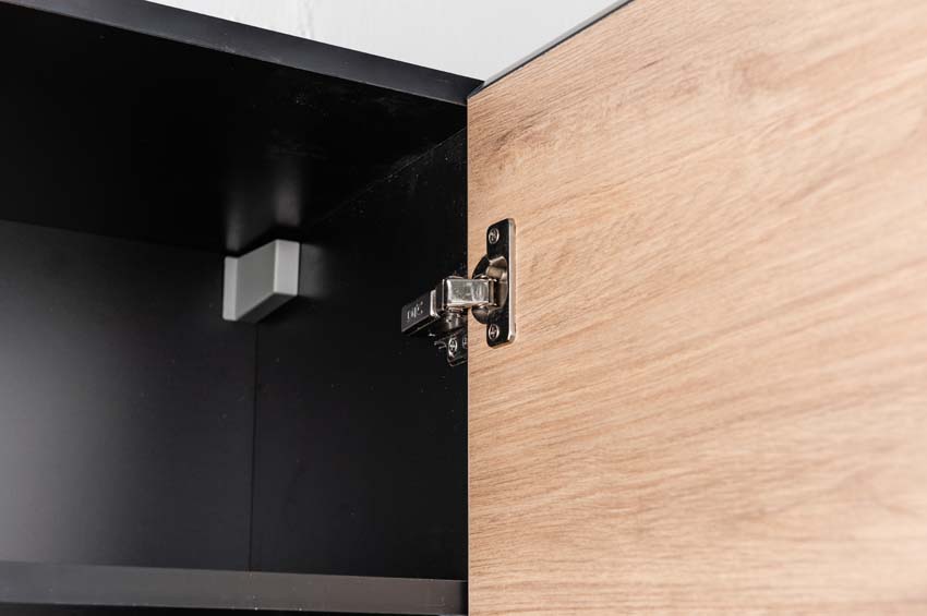 Armoire colonne Molly chêne suspendue 160x35x35cm