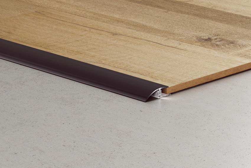 Profil dadaptation Quick-Step noir 200x4x1cm