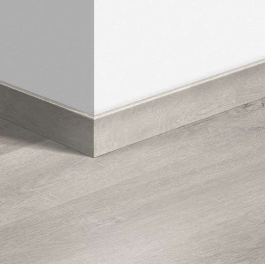 Plinthe Quick-Step HDF + stratifié résistant à l'eau gris 240x5,8x1,2cm
