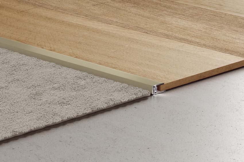 Profil de finition Quick-Step champagne 200x2,1x1cm