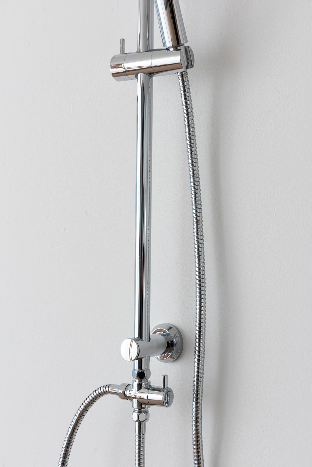 Colonne de douche Suki en applique sans robinet chromé