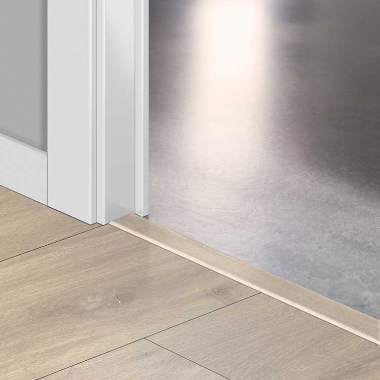 Profilé Incizo Quick-Step 13 x 48 x 2150 mm Chêne Havanna naturel