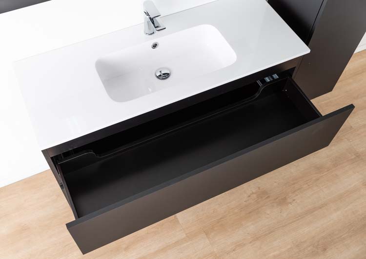 Badkamermeubel Puro mat zwart hangend met enkele wastafel glanzend wit 120cm