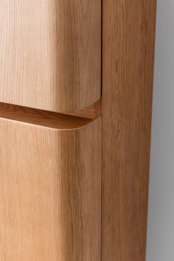 Armoire colonne Floris chêne suspendue 170x40x35cm Armoire colonne Floris chêne suspendue 170x40x35cm